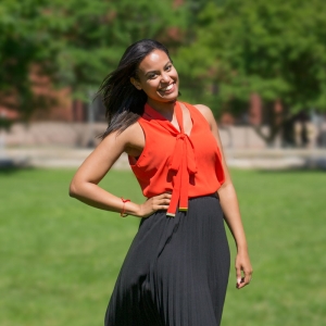 Elleni has a passion for social change and currently works for a progressive public relations agency, working with great nonprofits and foundations.